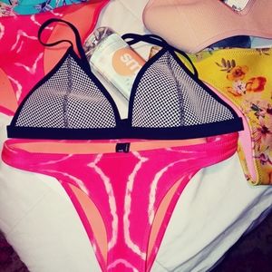 pink white cheeky triangl bottoms xl black and white top L